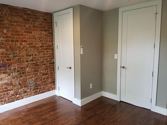 4th image of 1710 Palmetto St APT 3L