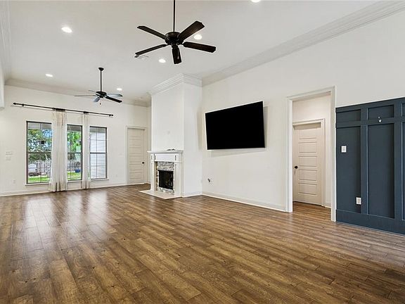 3rd image of 3088 Lost Lake Ln
