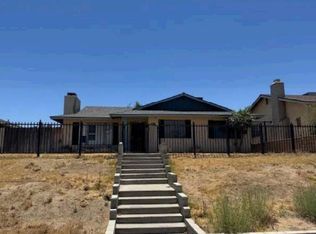 607 Sunset Ln, Taft, CA 93268