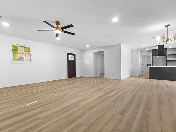 2nd image of 3022 Valwood Pkwy