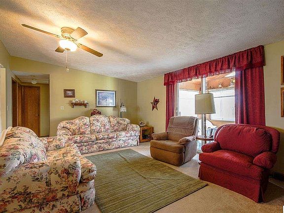 3rd image of 14588 Kildare Ln