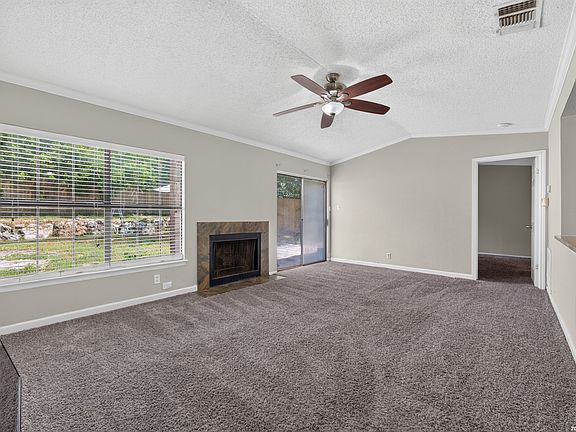 4th image of 10571 Kinderhook