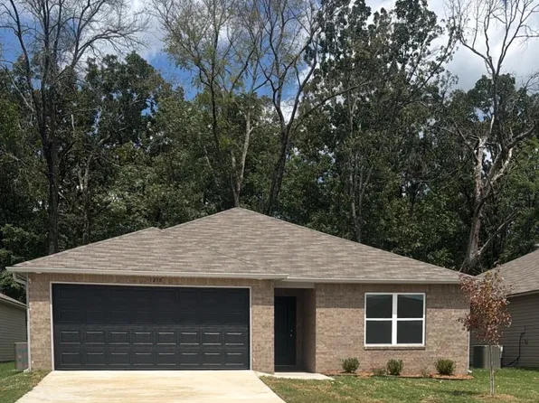 1218 Crotale St, Conway, AR 72034