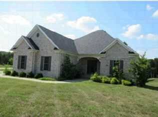 3000 Fallen Wood Ln, La Grange, KY 40031