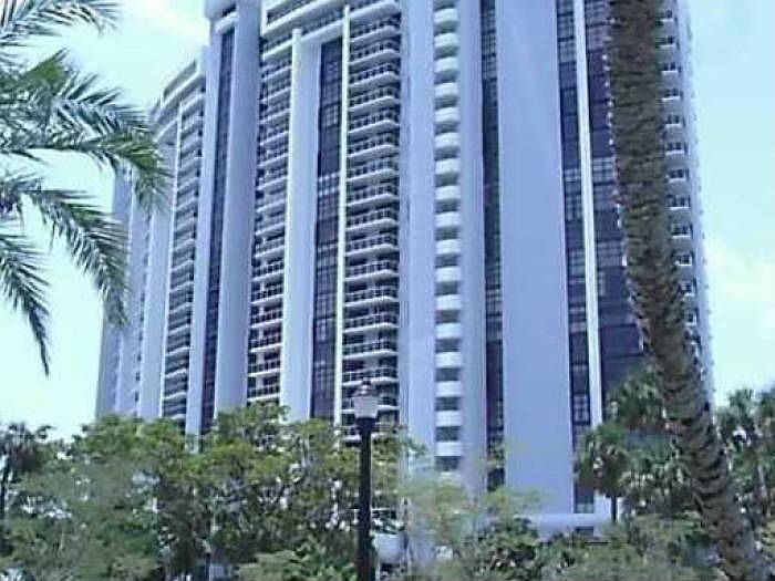 1st image of 9 Island Ave APT 811