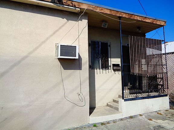2nd image of 11454-5 Whittier Blvd