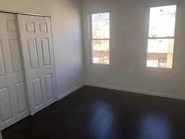 5935 Summer St, Philadelphia, PA 19139
