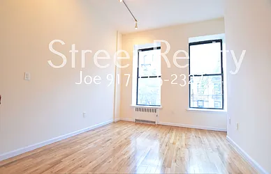 Rented by Street Realty Brokerage LLC