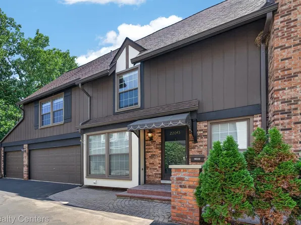 22045 Shore Pointe Ln #60, Saint Clair Shores, MI 48080