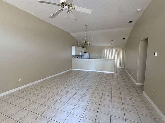 2nd image of 12B Bunker Ln