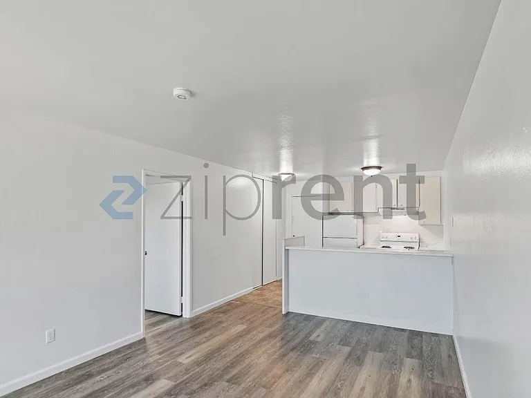 100 Village Dr #206 — Photo 3