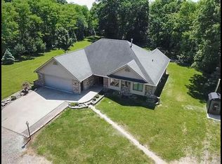 19820 N Blue Ridge Rd, Chillicothe, IL 61523