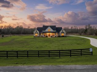 14098 Childress Ranch Dr, Washington, TX 77880