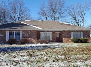 307 N Craig St, Clinton, MO 64735