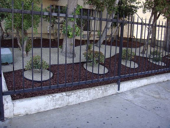 3rd image of 7635 Lankershim Blvd APT 7