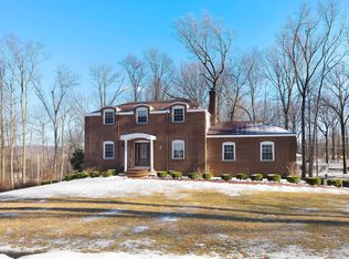 3 Parkwood Rd, Succasunna, NJ 07876