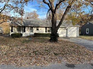 2713 S Glenwood Ave, Independence, MO 64052