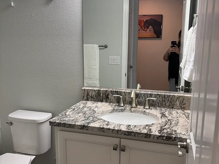 5246 NW 34th St — Photo 7