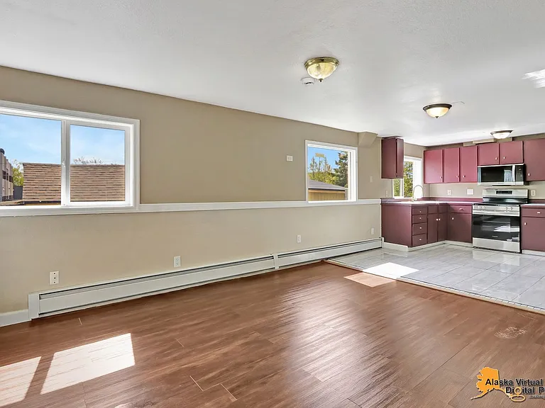 1335 Hyder St — Photo 64