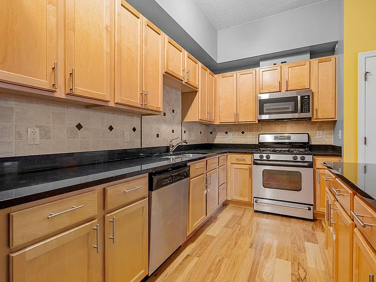 500 E Grant St #207 — Photo 13