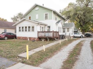 2936 E Walnut St, Des Moines, IA 50317