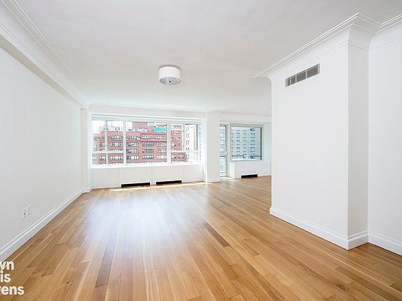 5th image of 200 E 66th St APT C1005