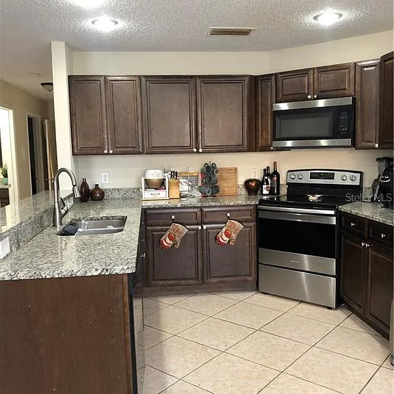 3211 Brewster Dr — Photo 6