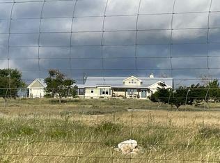 220 Dinosaur Ranch Rd, Harper, TX 78631