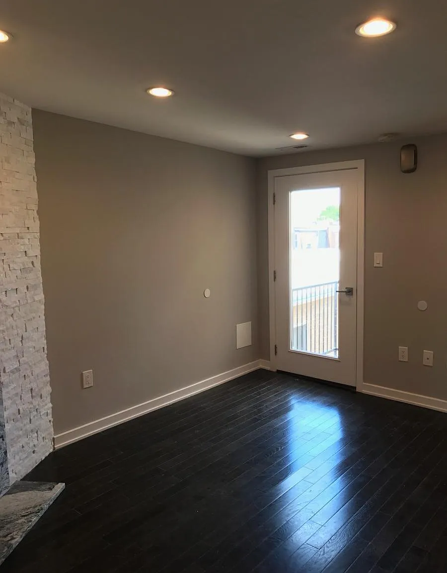 2 bed, 900 sqft, $1,495 — Photo 3