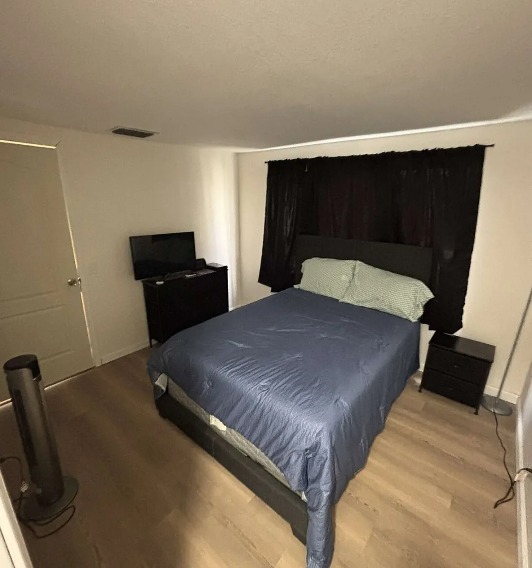 2 bed, 963 sqft, $1,650 — Photo 2