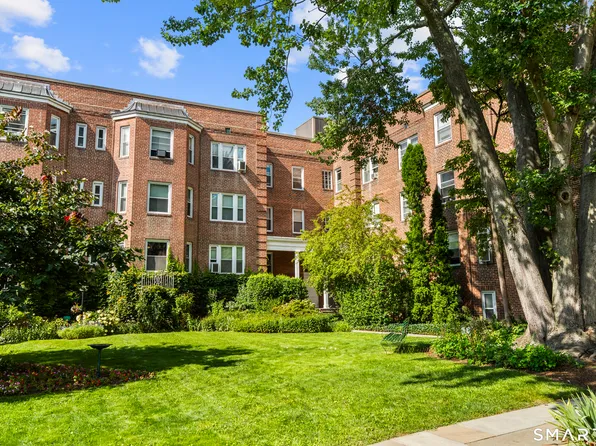 70 Strawberry Hill Avenue #2-2B, Stamford, CT 06902