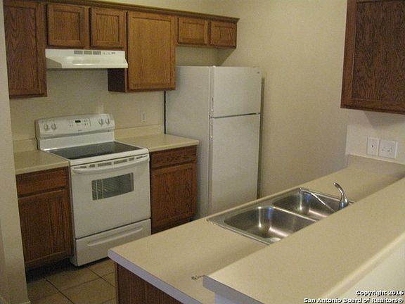 4th image of 4923 Ali Ave APT 2