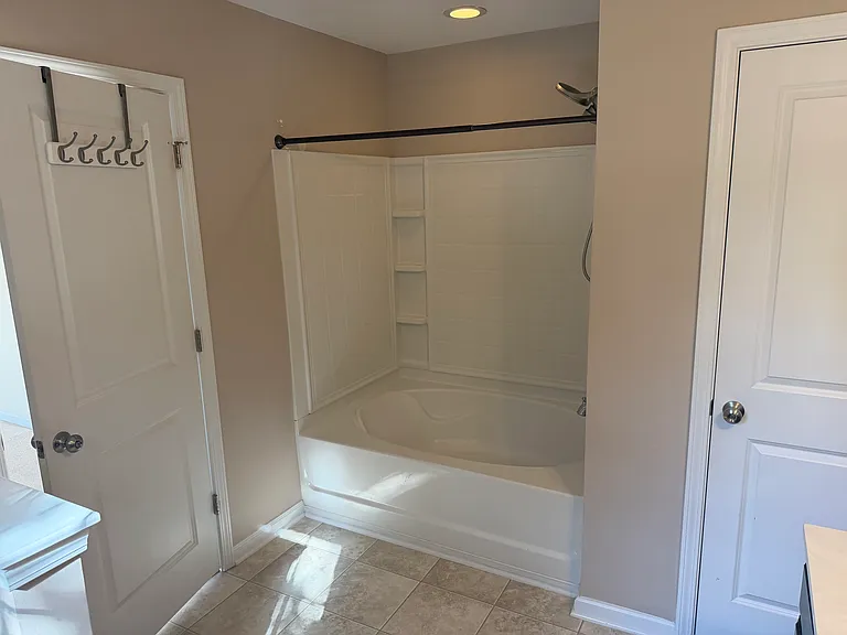 2047 Chilhowee Dr — Photo 15