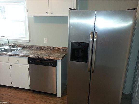 2nd image of 206 Bedford Dr