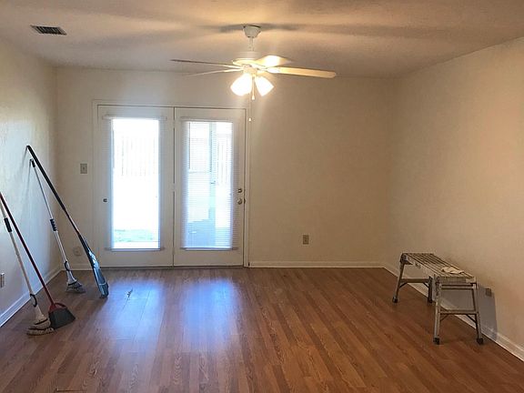 3rd image of 92 Allen Harvey St #B