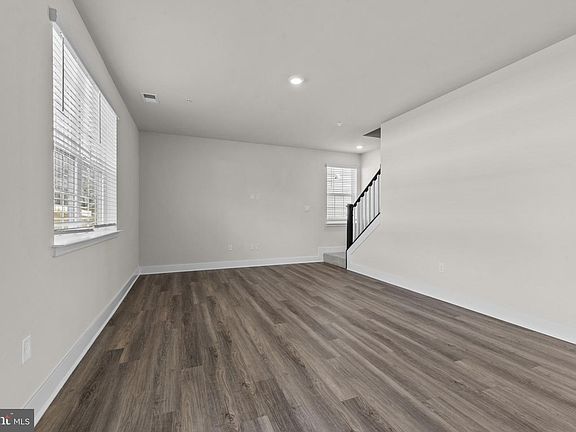 7th image of this home