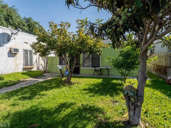 10208 S San Pedro St, Los Angeles, CA 90003