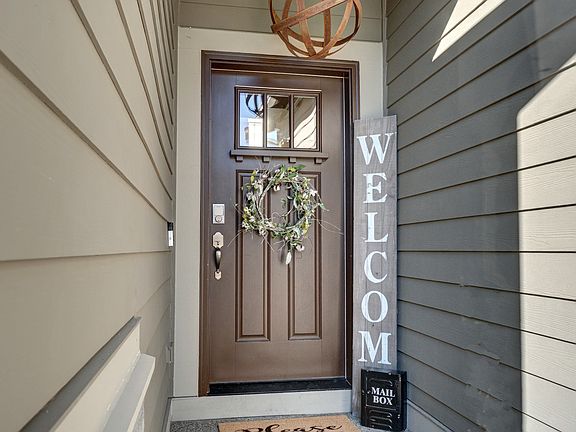 3rd image of 5031 Admiral St