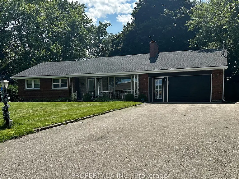 9 Garnet Rd #UPPER — Photo 1
