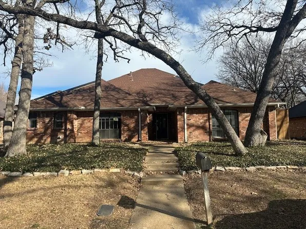 1907 Mill Run Dr, Arlington, TX 76006