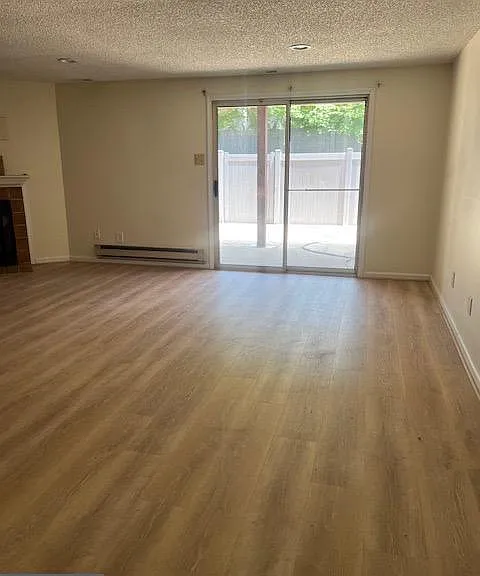 20 Lantern Ln #20 — Photo 16