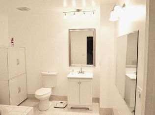 809 Burlington Rd, Canton, MI 48188