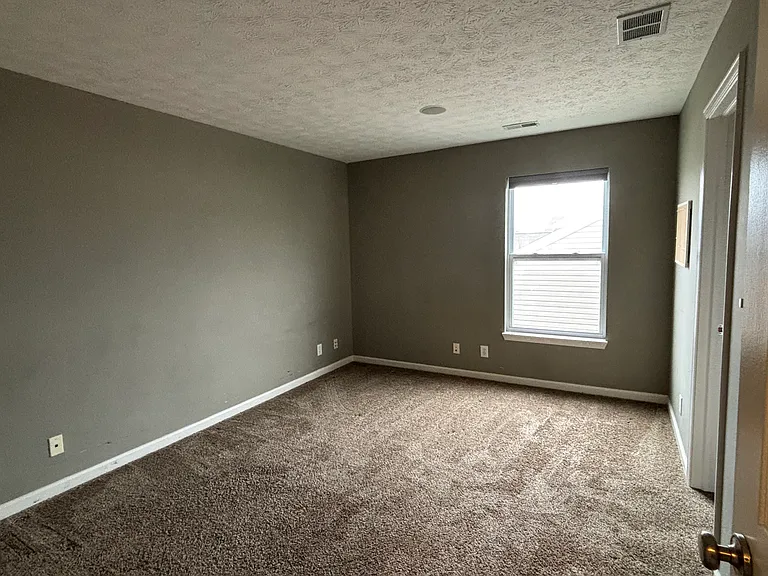 4631 Elijah St — Photo 13