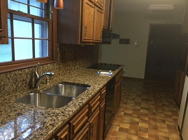 2nd image of 1457 Ester Ct