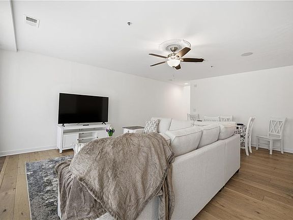 4th image of 3738 Sandpiper Rd APT 437B