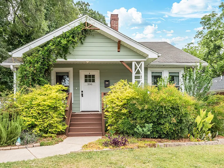506 N Maple St — Photo 1