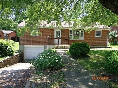 1st image of 3222 Fleetwood Ave