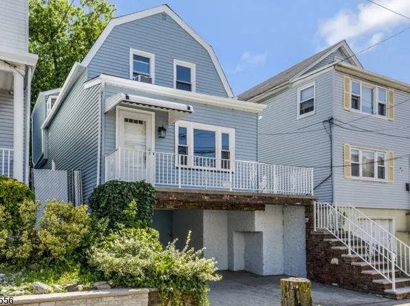 45 E 28Th St, Bayonne City, NJ 07002