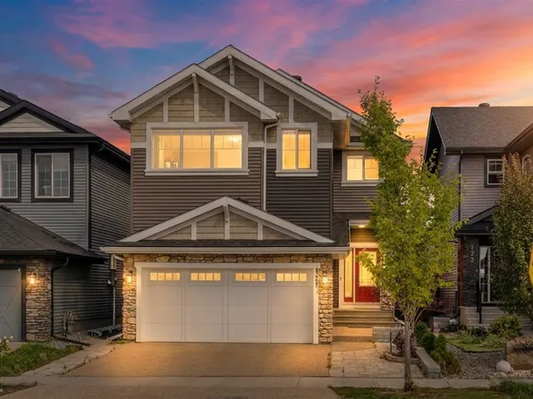 121 Glenridding Ravine Rd SW, Edmonton, AB T6W 4K8