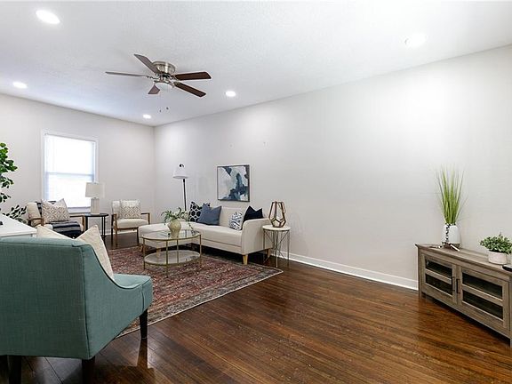 4th image of 2208 Montgall Ave